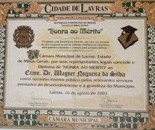 2003-08- HONRA AO MERITO